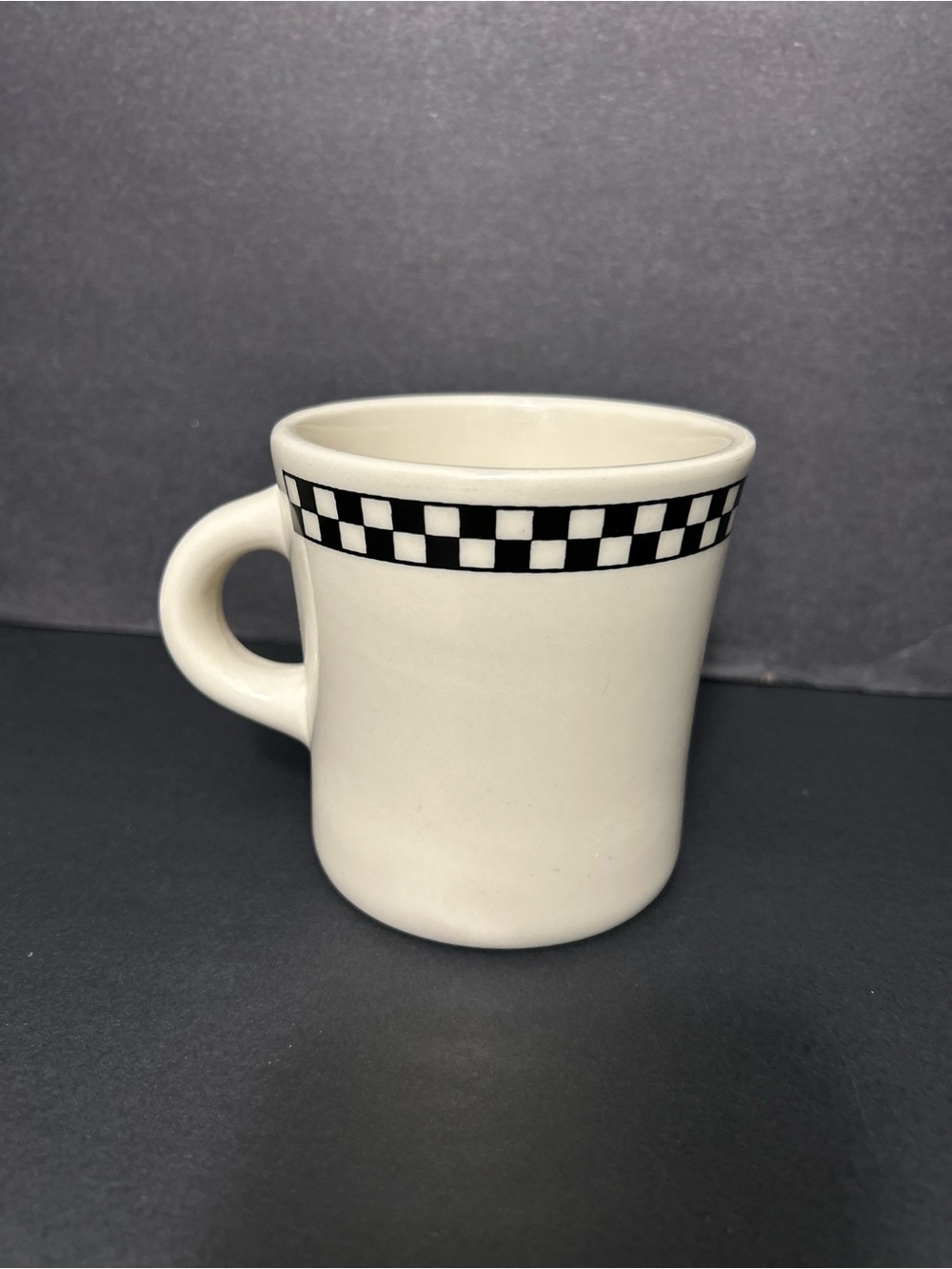 Homer Laughlin Mug with Black Checkered Accent - Picture 2 of 8